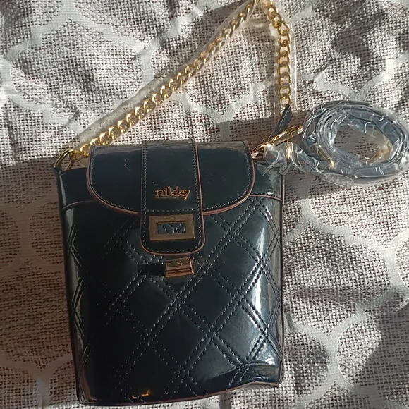 Nicole Lee Black Quilted Crossbody Bag with Gold Chain - Picture 5 of 6